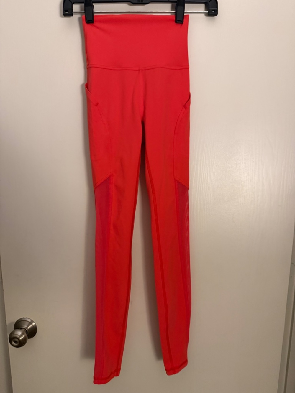 Lululemon mastered motion Leggings 28” - Picture 3 of 3